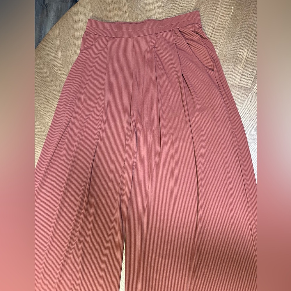 Saints and Hearts wide legged ribbed pull on pants NWT women’s size Large - Picture 4 of 5